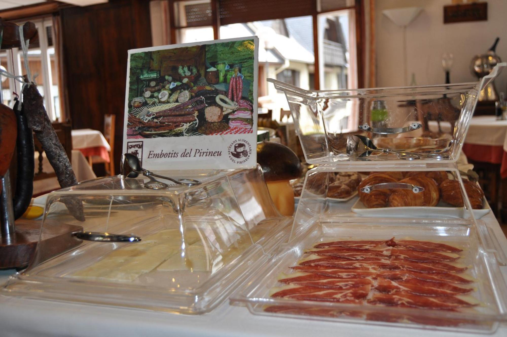 Hosteria Catalana Bossost Ngoại thất bức ảnh