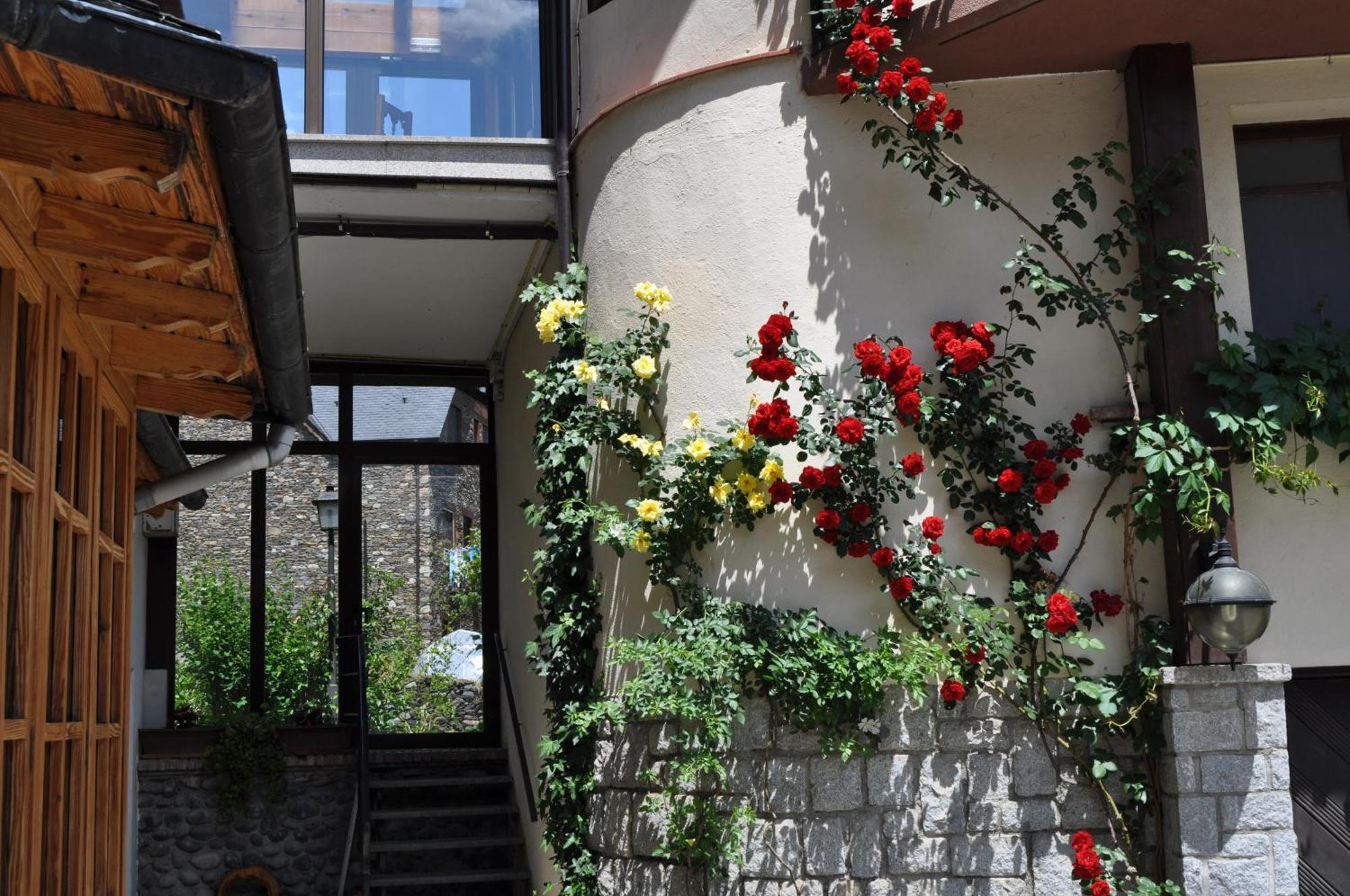 Hosteria Catalana Bossost Ngoại thất bức ảnh